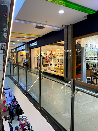 IN Street Isparta Iyaşpark AVM Mağazası