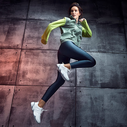 IN Street Manisa Akhisar Novada AVM Mağazası